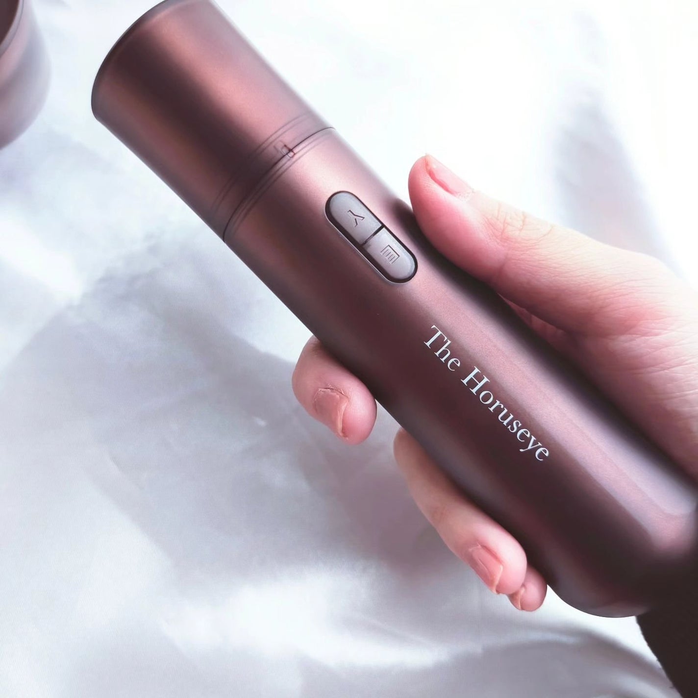 ザ ホルスアイ/ARTISTIC&CO./美顔器・マッサージを使ったクチコミ(3枚目)