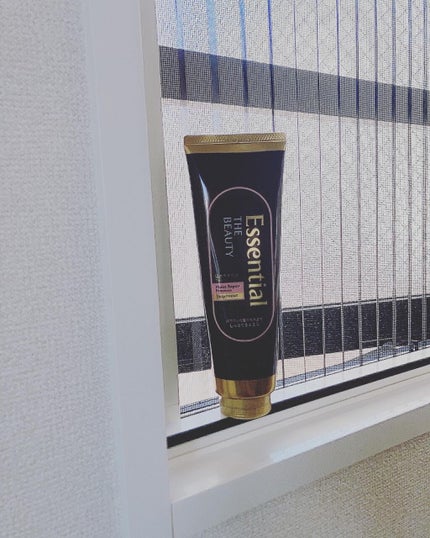 THE BEAUTY 髪のキメ美容プレミアムトリートメント<モイストリペアプレミアム>/エッセンシャル/洗い流すヘアトリートメントを使ったクチコミ(1枚目)