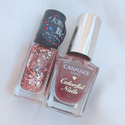 ネイルホリック パーティーフレーク SP023/ネイルホリック/マニキュアを使ったクチコミ(2枚目)