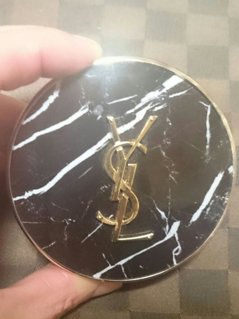 アンクル ド ポー マーブル エッセンス クリームパクト/YVES SAINT LAURENT BEAUTE/クッションファンデーションを使ったクチコミ（2枚目）