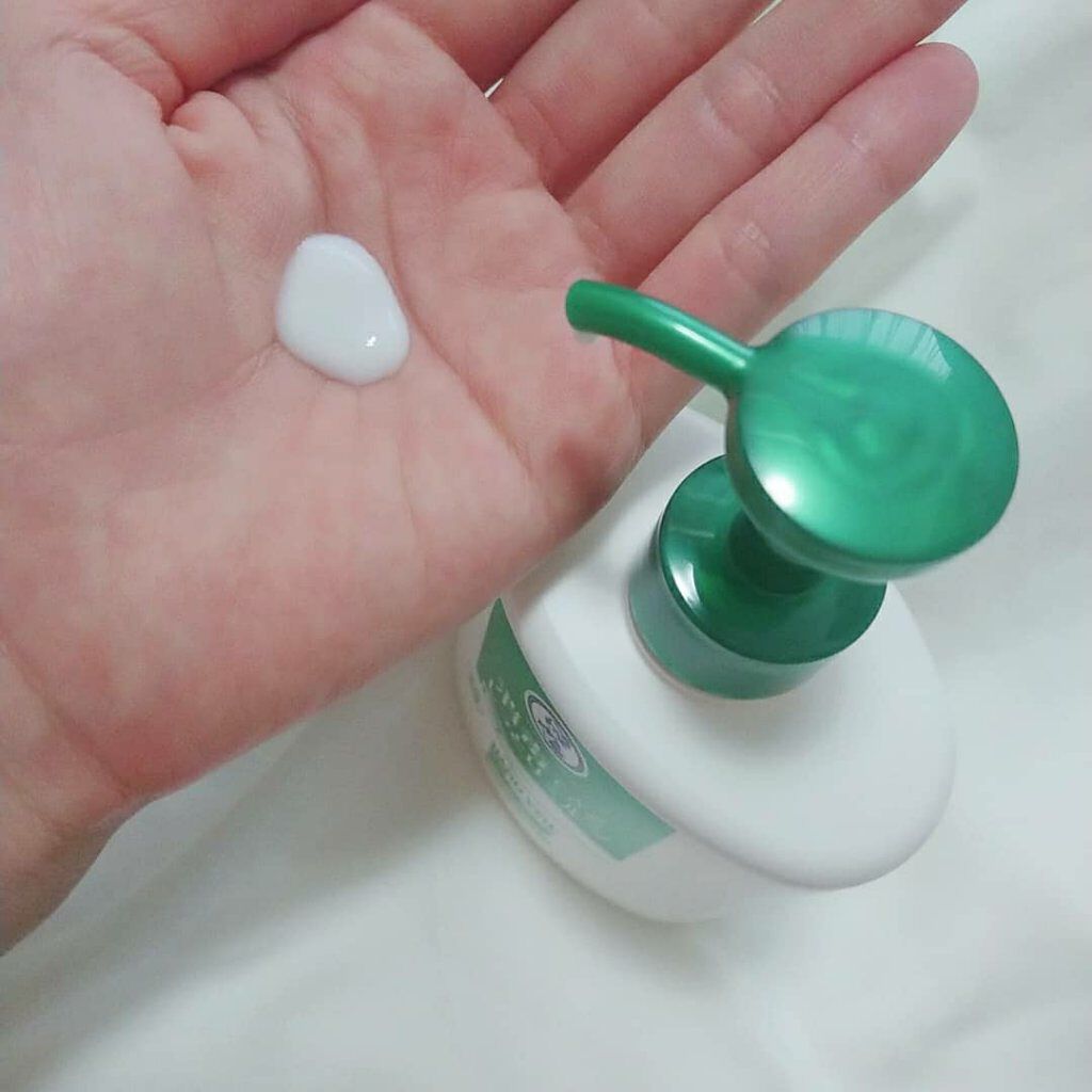 ハンドベール ウィルフリーミルク/メンソレータム/ハンドクリームを使ったクチコミ(3枚目)