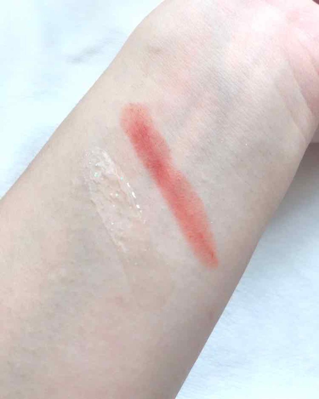 モアート ベルベットリップスティック Y1 ソフトリー(SOFTLY)/MOART/口紅を使ったクチコミ（3枚目）