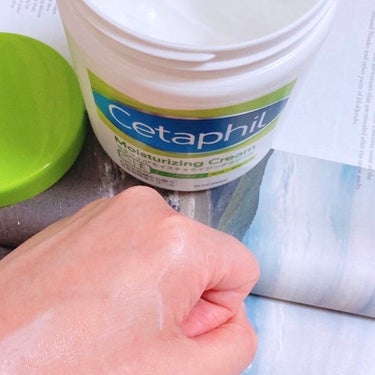 セタフィル モイスチャライジング クリームのクチコミ「Cetaphil（セタフィル ）、モイスチャライジングクリーム💚
コストコで購入。


何回か.....」（3枚目）