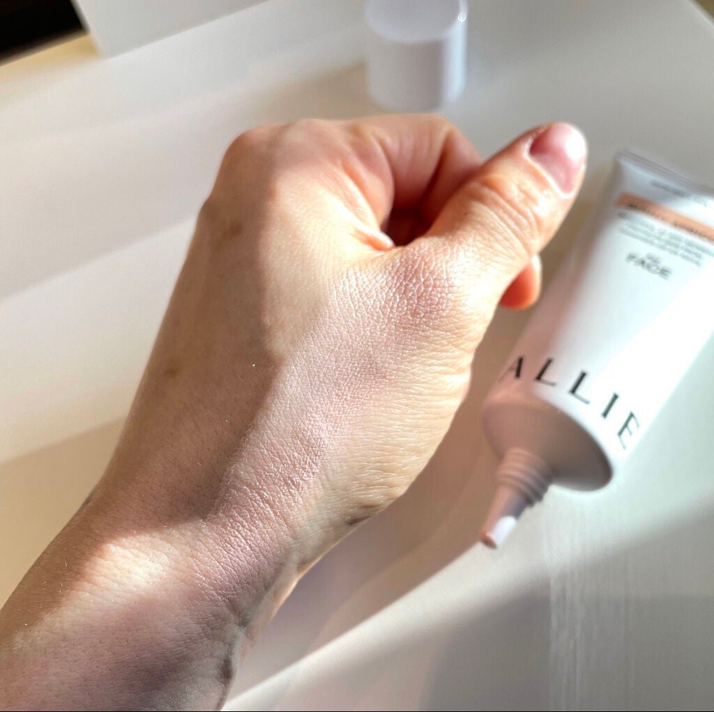 まりなママ on LIPS 「夏の美肌にはこれ!血色UPで健康肌!🌺これからの時期には欠かせ..」(3枚目)