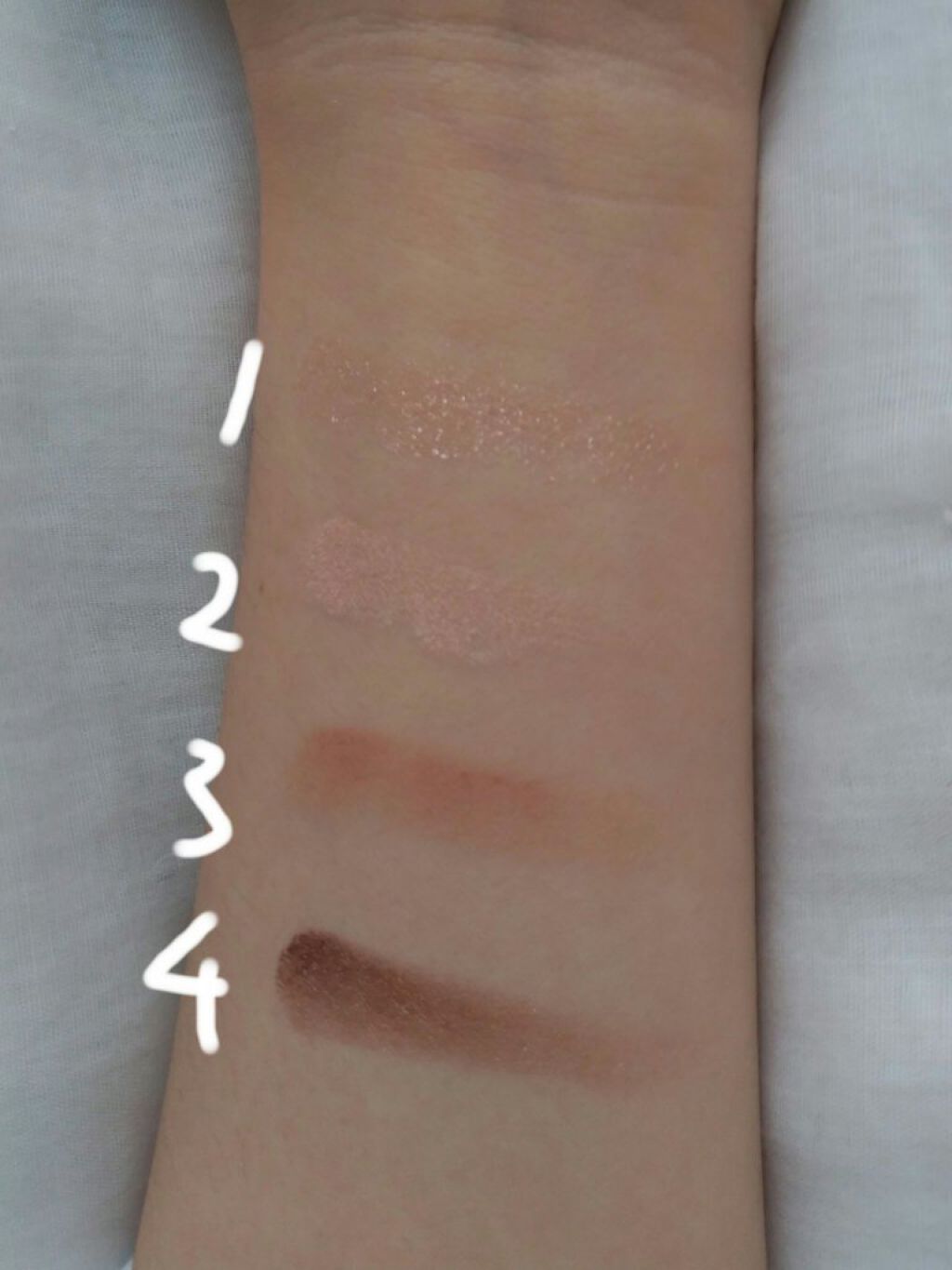 ベージュトーンアイシャドウ/CEZANNE/アイシャドウパレットを使ったクチコミ(3枚目)