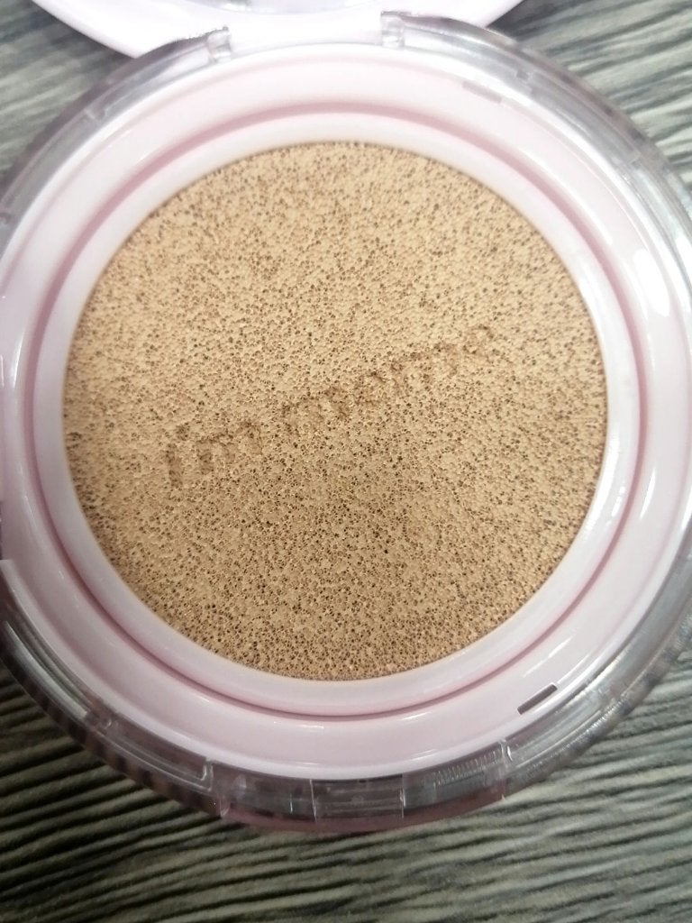 ワンダーベルベットラスティングクッション/i’m meme/クッションファンデーションを使ったクチコミ(2枚目)