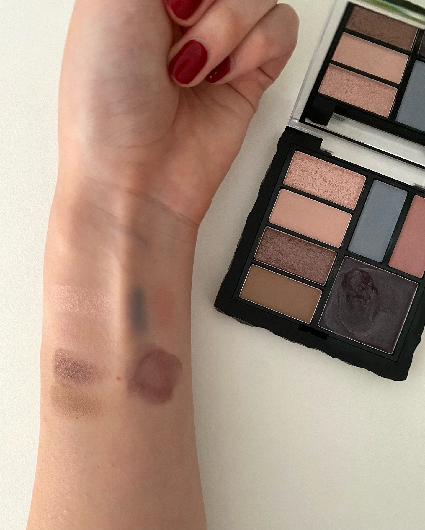 アンボイスドアイシャドウパレット/ArteSinsa/アイシャドウパレットを使ったクチコミ（3枚目）