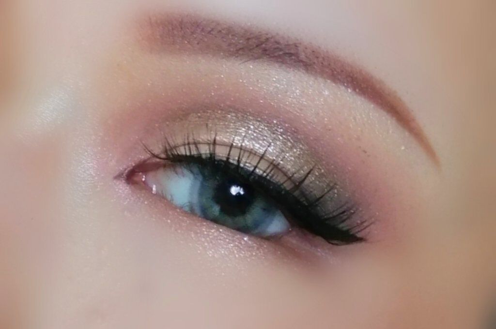 試してみた】Mother Ship VII Divine Rose PAT McGRATH LABSの