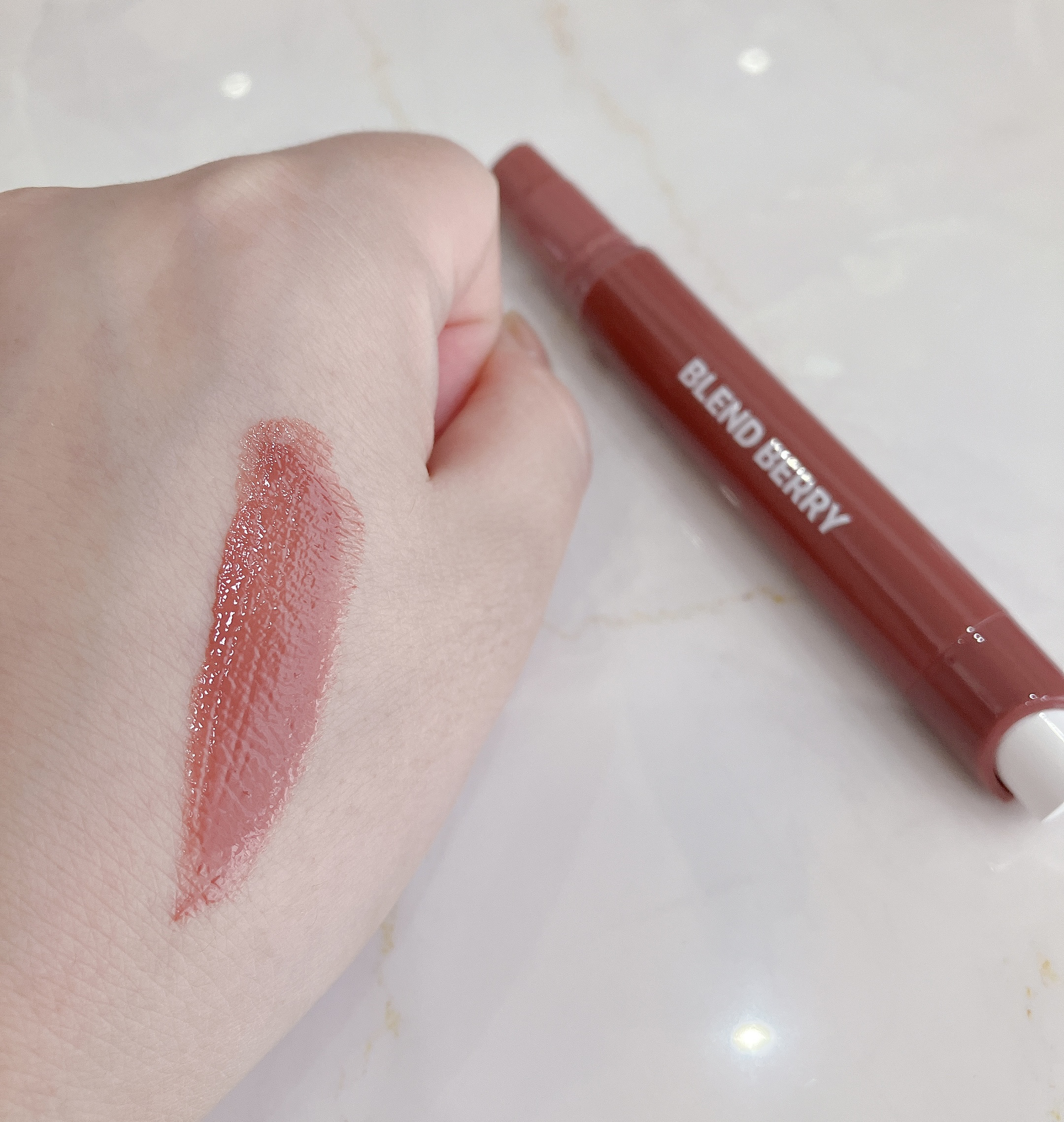 ブレンドベリー リップバルーン 012 酔い心地モーヴブラウン/BLEND BERRY/口紅を使ったクチコミ（1枚目）