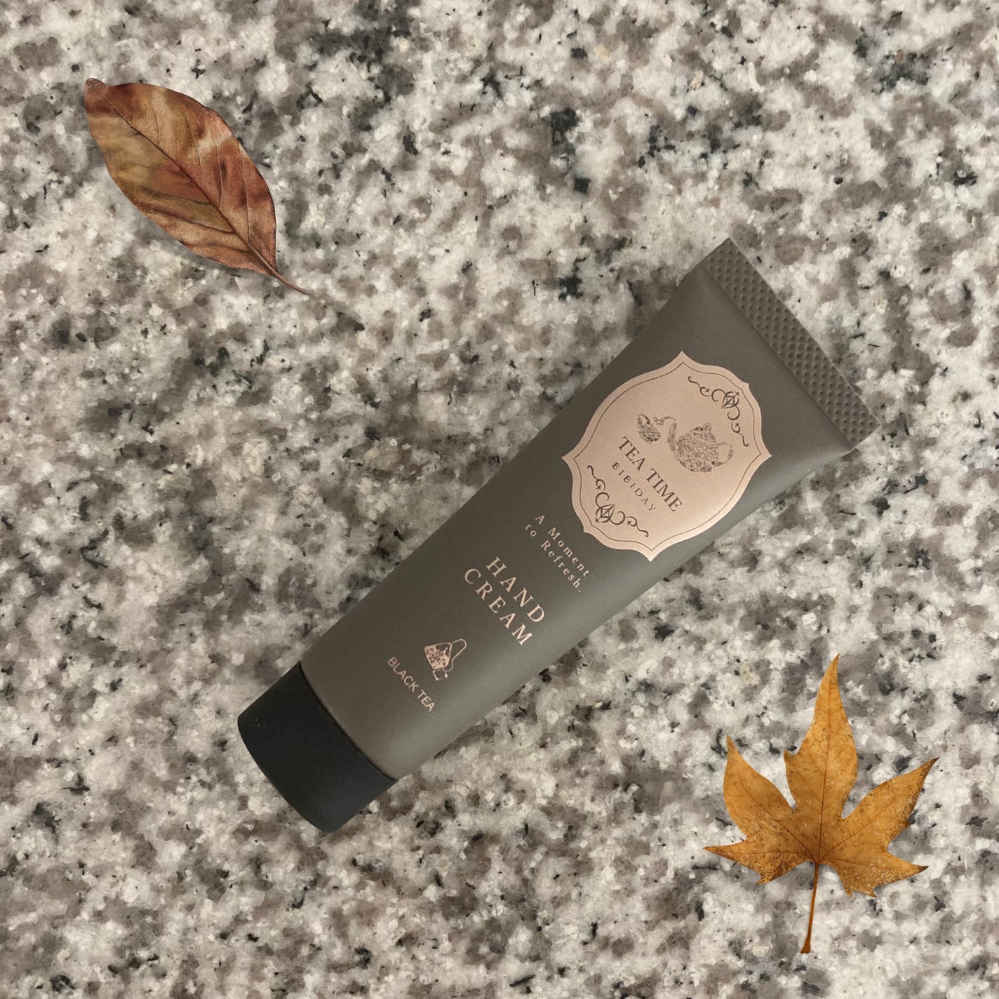 ティータイム ハンドクリーム ブラックティーの香り/BIBIDAY/ハンドクリームを使ったクチコミ(2枚目)