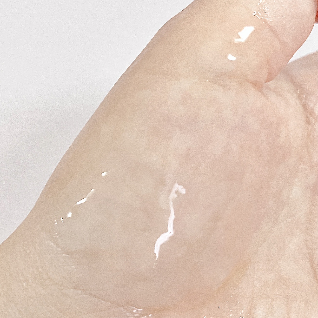 モモアルガンヘアエッセンス ピンクグレープフルーツの香り/ガランビュー/ヘアオイルを使ったクチコミ（3枚目）