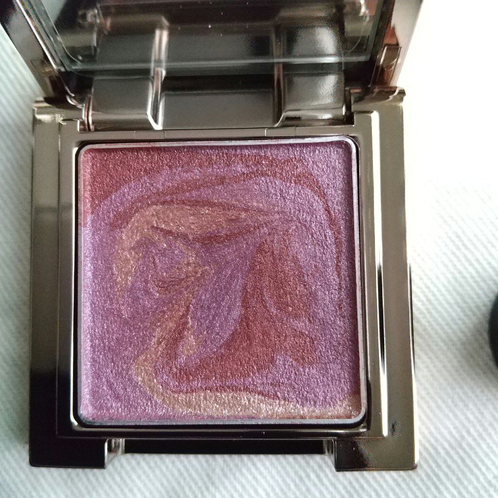 マージングカラーアイズ/LUNASOL/単色アイシャドウを使ったクチコミ（2枚目）