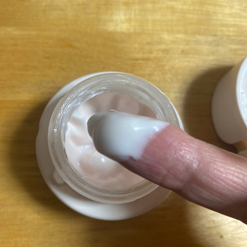 カネボウ フレッシュ デイ クリーム/KANEBO/化粧下地を使ったクチコミ(3枚目)