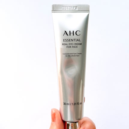 エッセンシャル リアル アイクリーム フォーフェイス/AHC/アイケア・アイクリームを使ったクチコミ(2枚目)