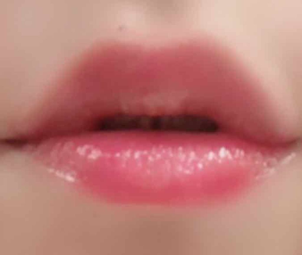 38°C / 99°F リップトリートメント (リップ美容液)/UZU BY FLOWFUSHI/リップケアを使ったクチコミ(2枚目)