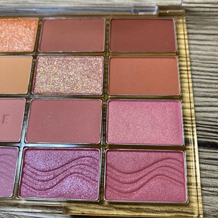 ソフトブラーリングアイパレット/wakemake/アイシャドウパレットを使ったクチコミ(5枚目)