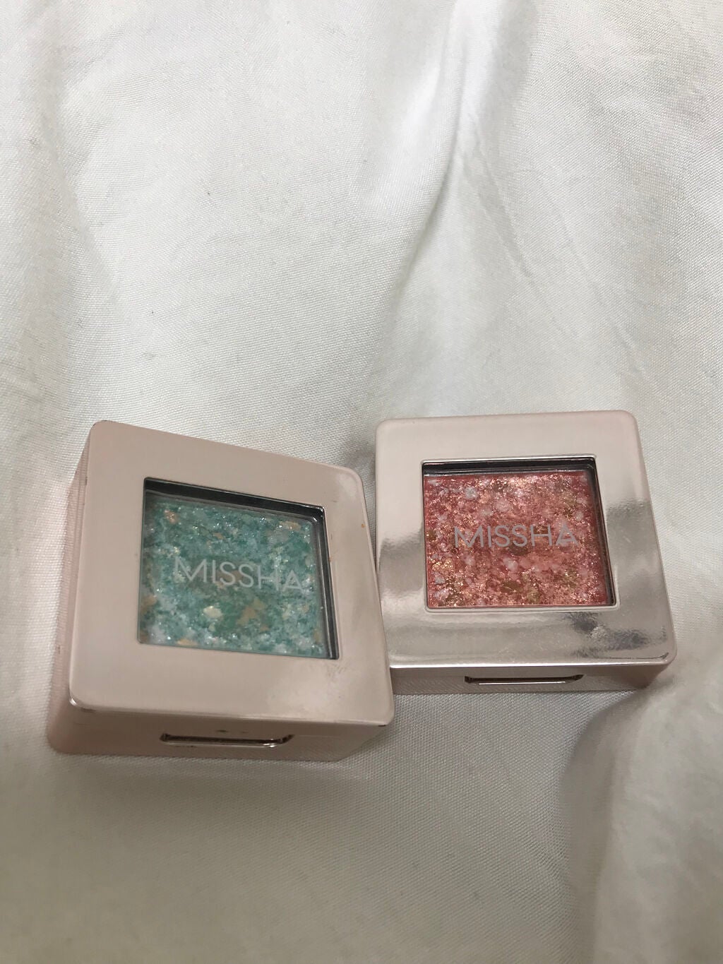 グリッタープリズム シャドウ/MISSHA/グリッターを使ったクチコミ(2枚目)