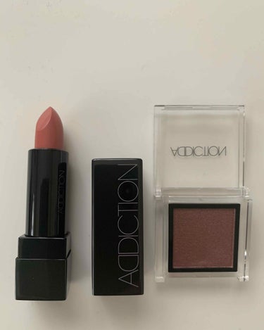 ADDICTION

・ザ　リップスティック　サテン
006 You are Everything

この前購入したチークと合わせて使いたい💄

優しいピンクベージュで柔らかい印象に
なります。
ADD