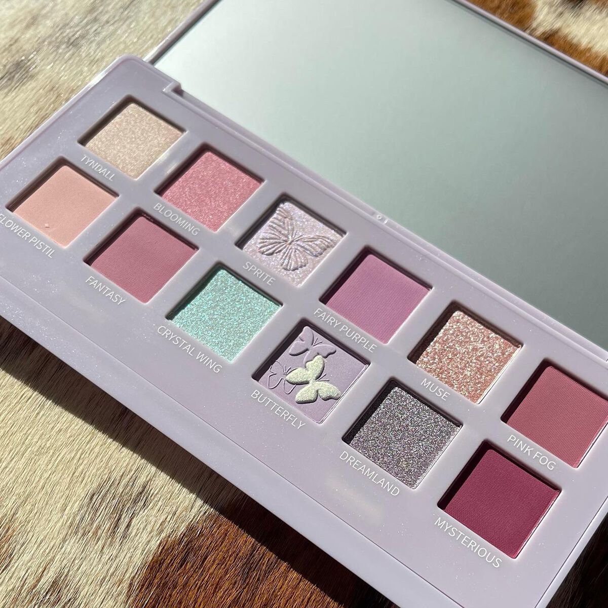 エクスプローラ12色 動物アイシャドウパレット/PERFECT DIARY/アイシャドウパレットを使ったクチコミ（2枚目）