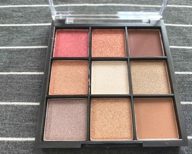 UR GLAM　BLOOMING EYE COLOR PALETTE/U R GLAM/パウダーアイシャドウを使ったクチコミ（2枚目）