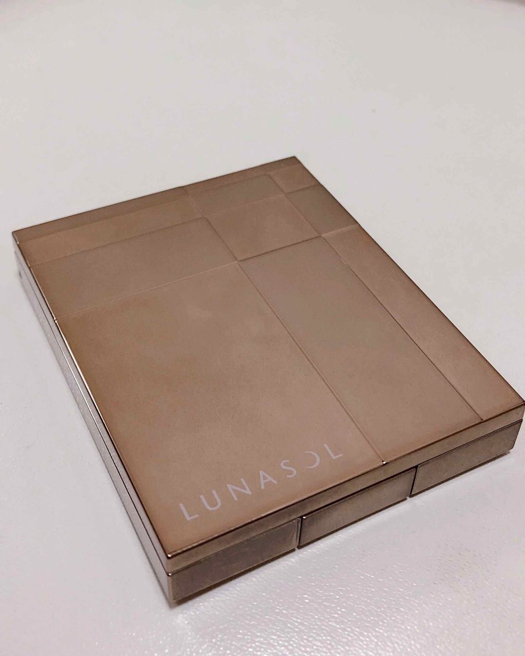 スキンモデリングアイズ/LUNASOL/アイシャドウパレットを使ったクチコミ(1枚目)