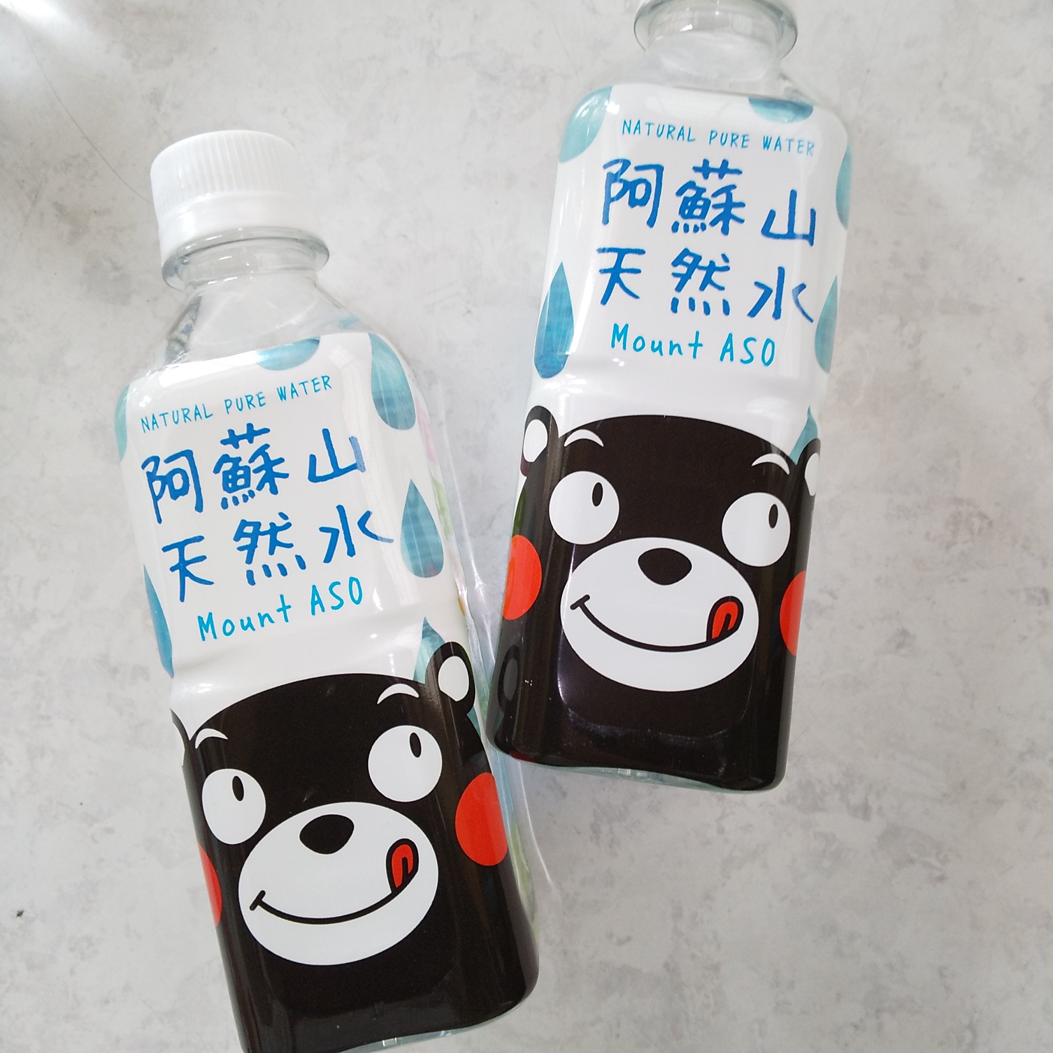 阿蘇山天然水くまモンラベル/丸富産業/ミネラルウォーターを使ったクチコミ（2枚目）