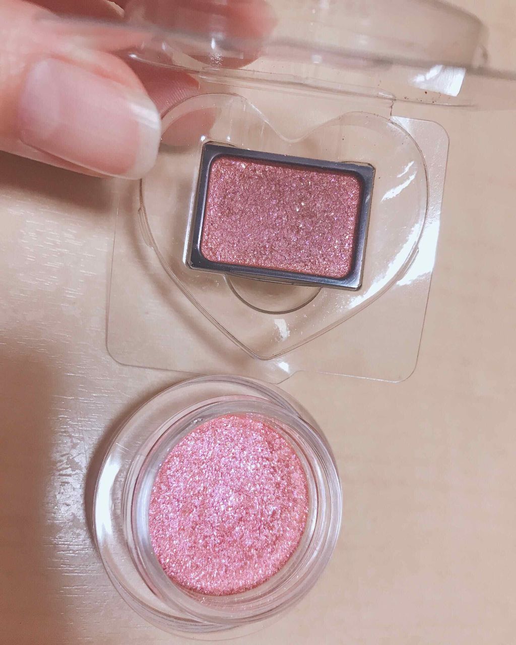 カスタムシャドウ 07 ドラマティックガール/ドーリーウインク/単色アイシャドウを使ったクチコミ（2枚目）