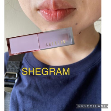 SHEGLAM
Take A Hint リップティント
Birthday Lips
色がつけた瞬間と馴染むと色が違う。
最初は白く浮いた色だと感じるけど
時間を置くと馴染んで来る。
つけてから時間が経つ