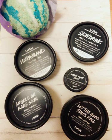 LUSHでお世話になったいくつかの商品を紹介します！
もっと早く出会いたかった…くらい私の人生が生まれ変わる程感動してます！少し長めの分になりますので、お時間ある時に目を通して頂けたら幸いです。


L