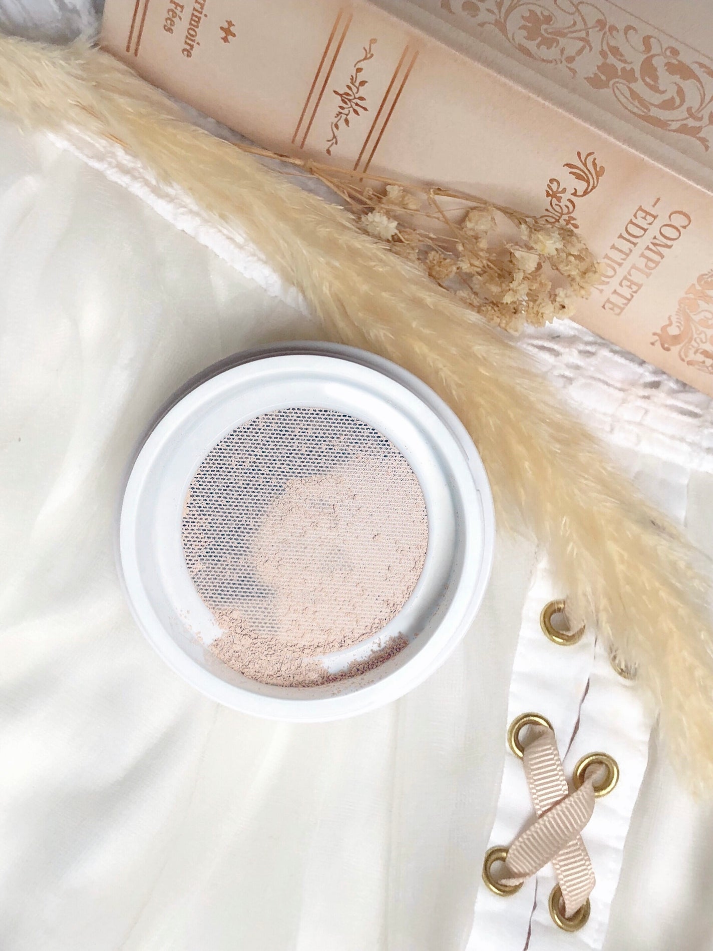 ミネラルシルクファンデーション(ケース・パフ付)/ヴァントルテ/パウダーファンデーションを使ったクチコミ(2枚目)