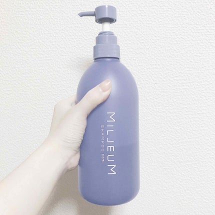 デミ コスメティクス ミレアム ヘアケア シャンプーのクチコミ「調べまくって辿り着いたコスパ最強シャンプー🧴✨ 「デミ ミレアムシャンプー」です🌷
このシャ.....」(2枚目)