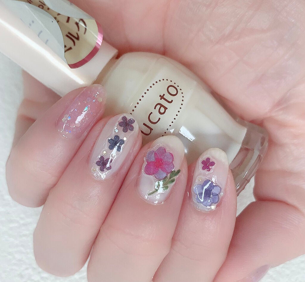 あやか🐰フォロバ(投稿ある方) on LIPS 「\涼し気フラワーネイル🌼/⋈♡*。゚⋈♡*。゚⋈♡*。゚⋈♡*..」(1枚目)