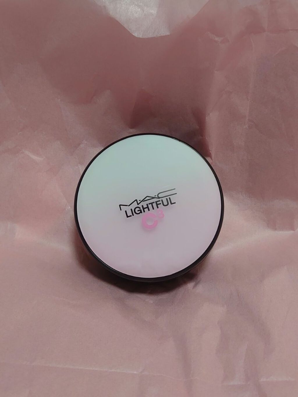 ライトフル C３ クイック フィニッシュ クッション コンパクト/M・A・C/クッションファンデーションを使ったクチコミ（1枚目）