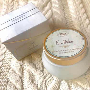 SABON
フェイスポリッシャー

ザボンの洗顔です🧼
こちらは最近人気商品でアットコスメさんでも高く評価されてますよね(´ω`)
こちらわたしも瓶で1回チューブで3本使っていました。
使っていてよかっ