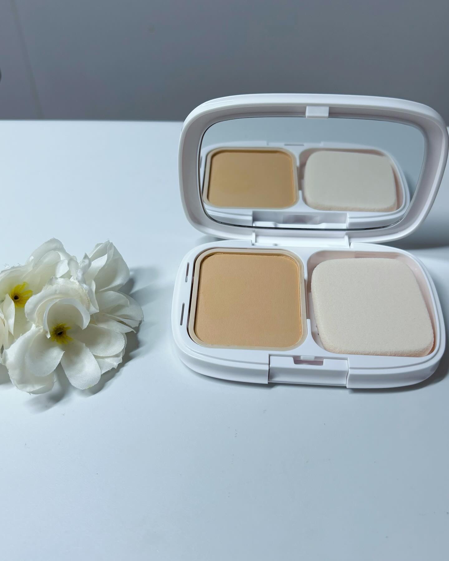 パウダーファンデーション 02 限定セット <スポンジ付き>+専用ケース/media luxe/パウダーファンデーションを使ったクチコミ（1枚目）
