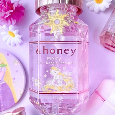 &honey &honey Melty モイストリペア シャンプー1.0／モイストリペア ヘアトリートメント2.0のクチコミ「💜🌼&𝕙𝕠𝕟𝕖𝕪×ℝ𝕒𝕡𝕦𝕟𝕫𝕖𝕝🌼💜


&honeyさんから期間限定でラプンツェルデザイン.....」（3枚目）