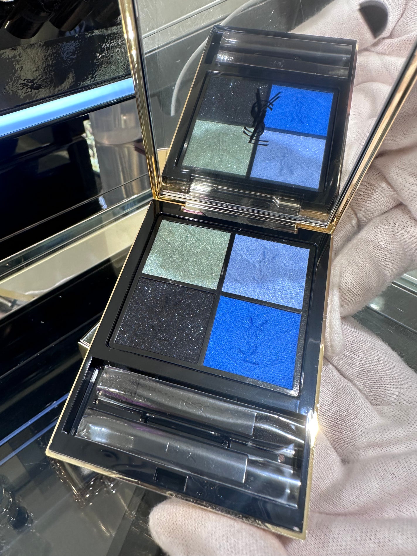 クチュール ミニ クラッチ/YVES SAINT LAURENT BEAUTE/アイシャドウパレットを使ったクチコミ(1枚目)