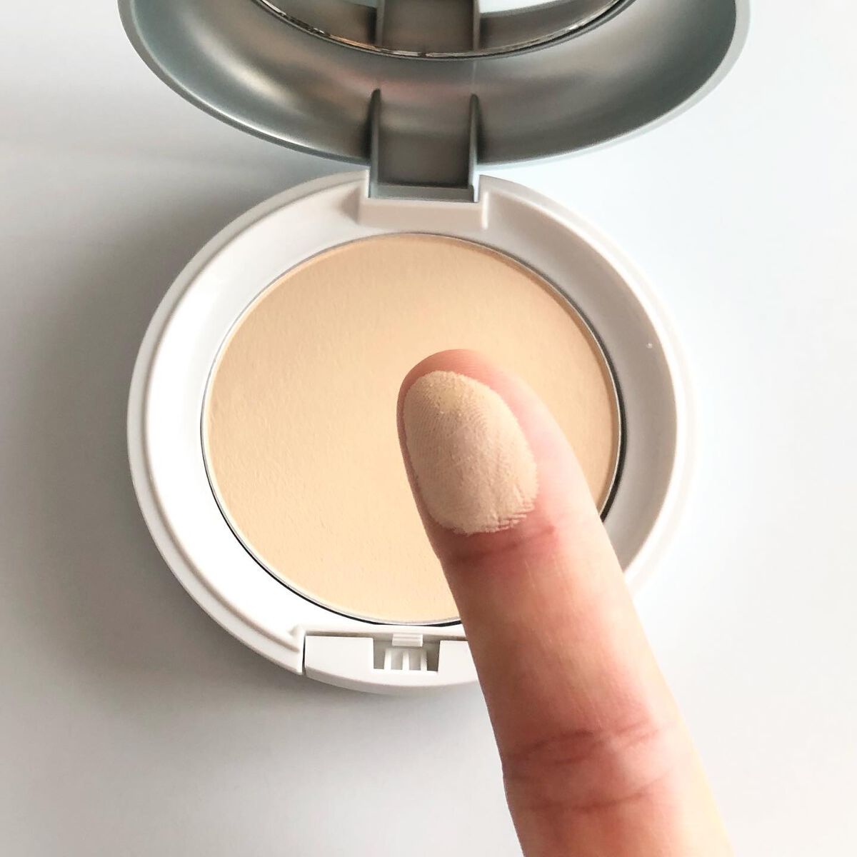 クールフィットカバーパウダー UV50+/エクスボーテ/プレストパウダーを使ったクチコミ(3枚目)