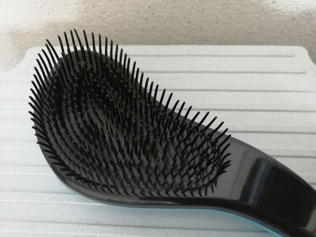 立体ヘアブラシ/DAISO/ヘアブラシを使ったクチコミ(4枚目)