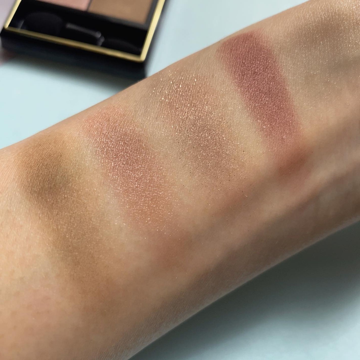 リアルクローズシャドウ/excel/アイシャドウパレットを使ったクチコミ(3枚目)