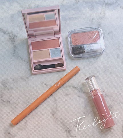 フーミー アイシャドウパレット/WHOMEE/アイシャドウパレットを使ったクチコミ(3枚目)