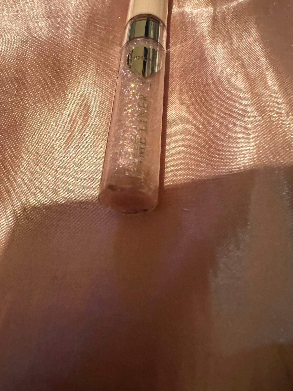 フーミー キララメライナー/WHOMEE/リキッドアイシャドウを使ったクチコミ(4枚目)