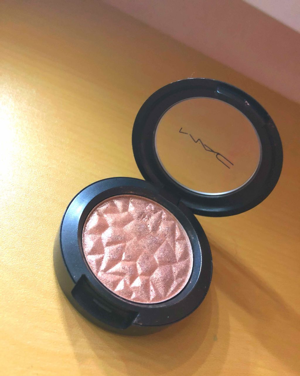 フォイルド シャドウ/M・A・C/単色アイシャドウを使ったクチコミ（1枚目）