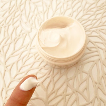 デイスキンコンフォート 24' ベースアイテムセット DC ナチュラルオークル20(デイスキンコンフォート 43g+フェザライズオン パウダー ナチュラルオークル20 10g)(限定)/excel/フェイスクリームを使ったクチコミ(2枚目)