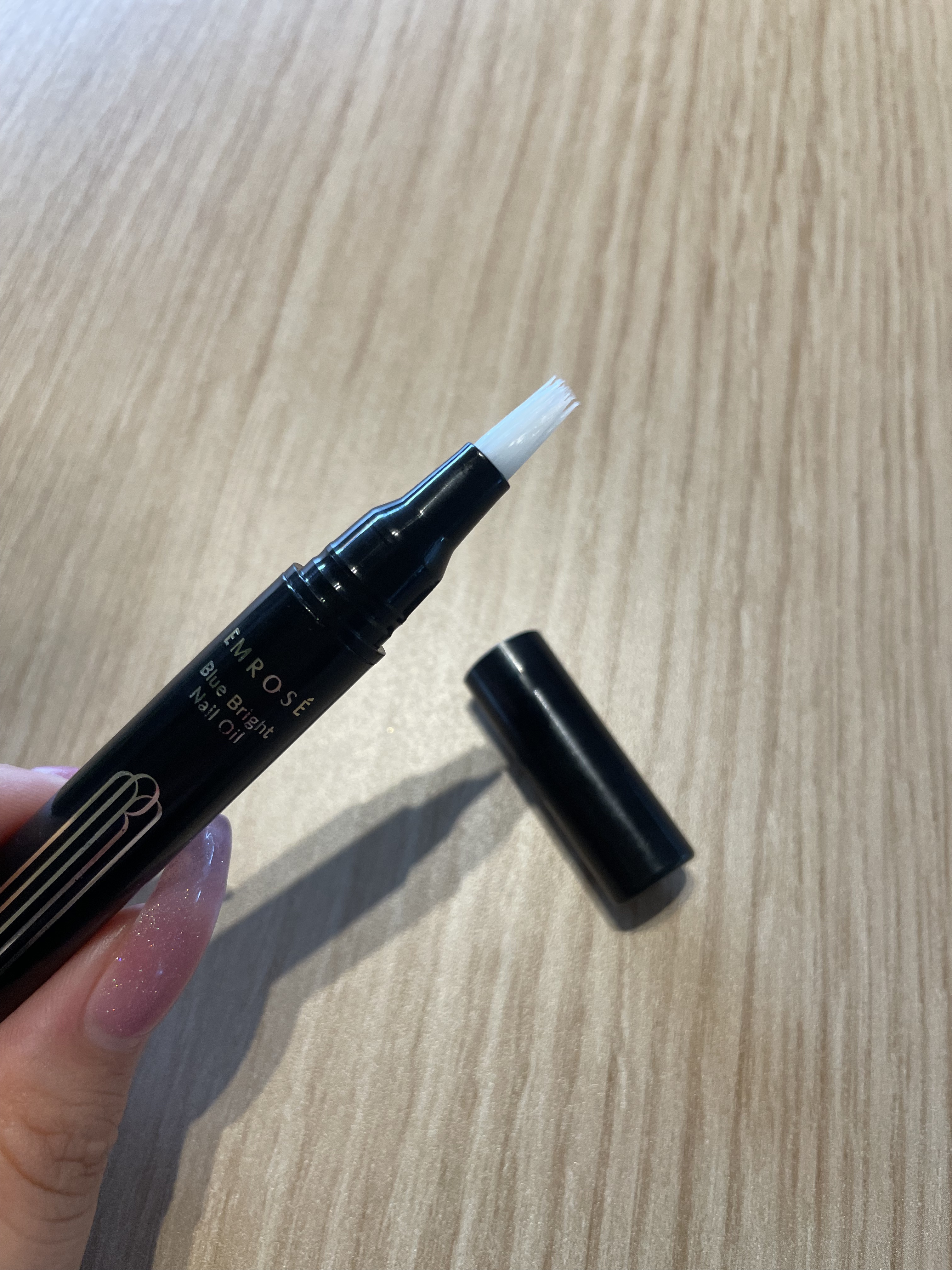 ブルーブライトネイルオイル/EMROSÉ/ネイルオイル・トリートメントを使ったクチコミ（2枚目）