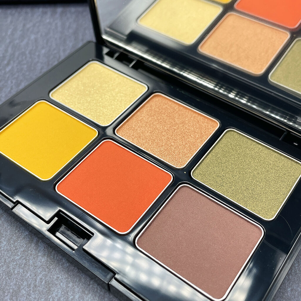 2021 HOLIDAY COLLECTION HOLIDAY EYESHADOW PALETTE/DAZZSHOP/アイシャドウパレットを使ったクチコミ（2枚目）