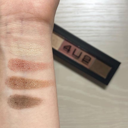 Love Bear リキッドアイシャドウ 雪花(シルバーラメ)/FlowerKnows/リキッドアイシャドウの画像