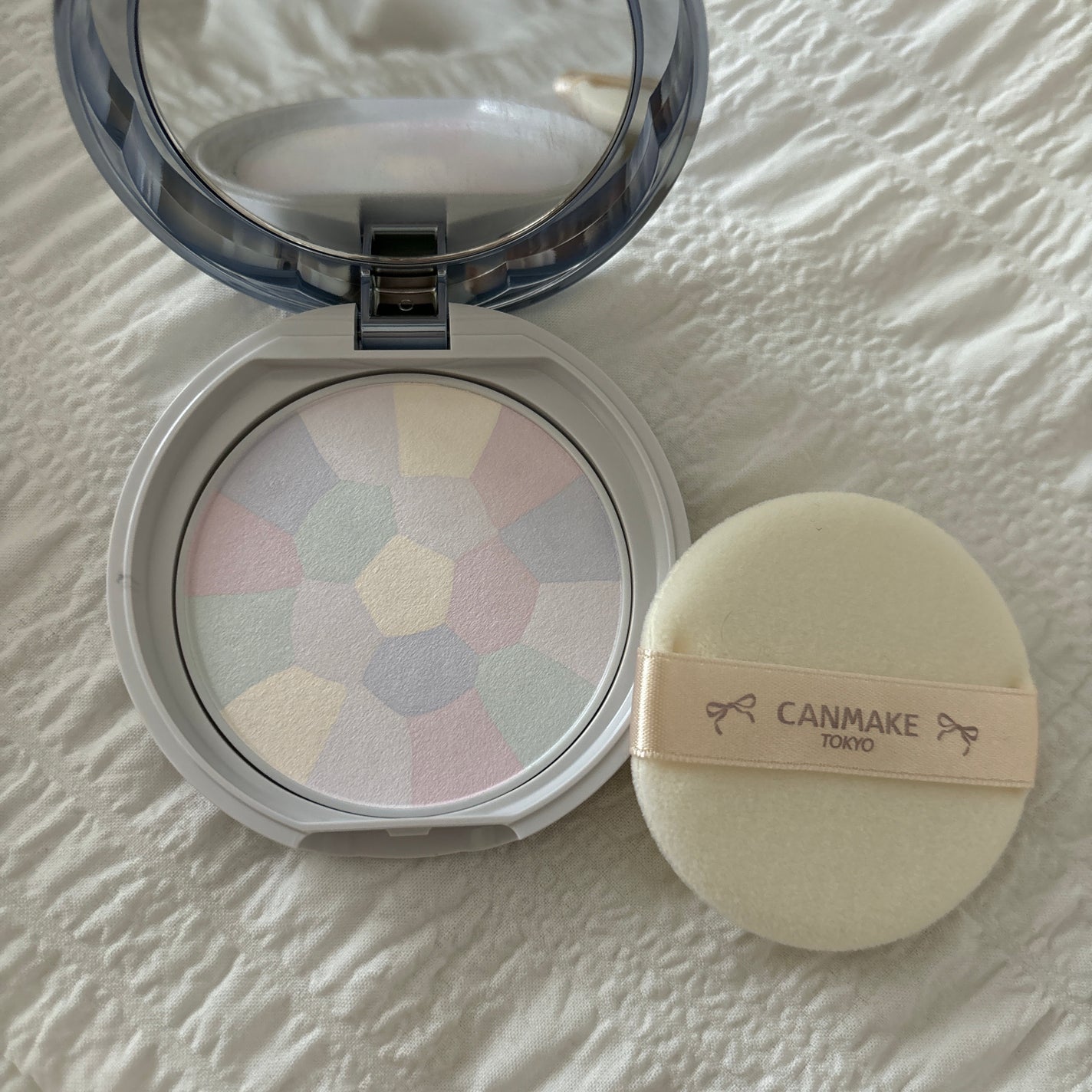 イルミネイティングフィニッシュパウダー ~Abloom~/キャンメイク/プレストパウダーを使ったクチコミ(2枚目)