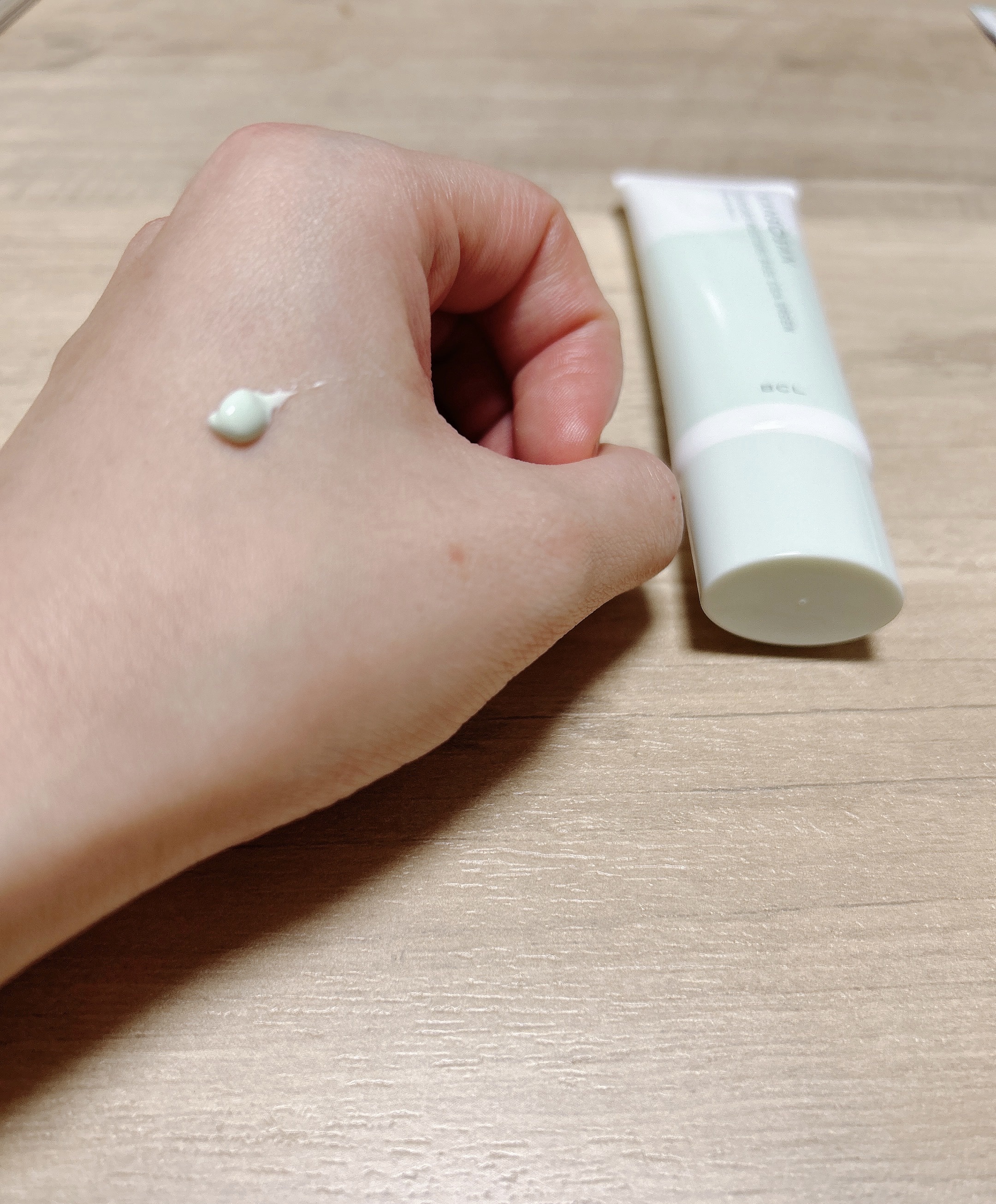 乾燥さん 保湿力スキンケア下地 シカグリーン/乾燥さん/化粧下地を使ったクチコミ（2枚目）