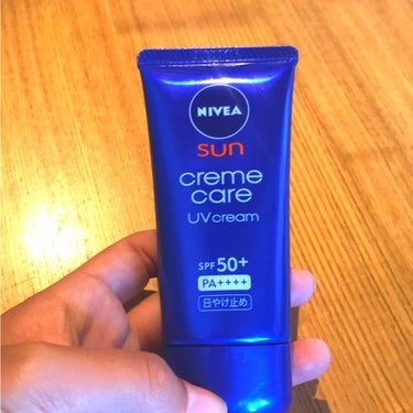 밀크티(みるくてぃー) on LIPS 「ニベアの日焼け止めクリームは、SPF50＋PA＋＋＋＋の紫外線..」（1枚目）